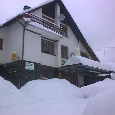 Hotel Penzion pod Paprskem Staré Město Esterno foto