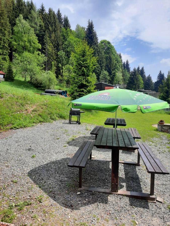Hotel Penzion pod Paprskem Staré Město Esterno foto
